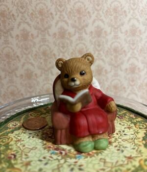 Vintage Homco #5302 Christmas Ceramic Bear Figurine